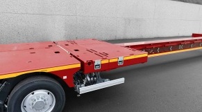 MAX810 semi-trailer as 2+6 axle version