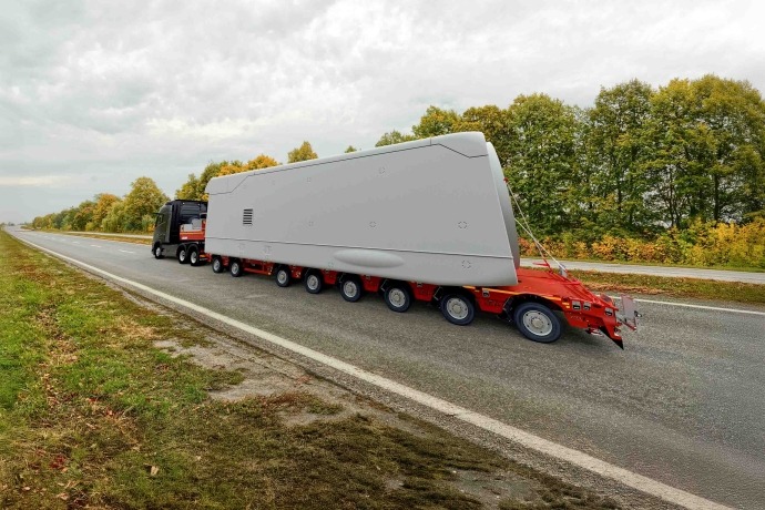 MAX810 semi-trailer as 2+6 axle version