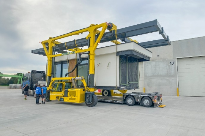 On the road with modular living units